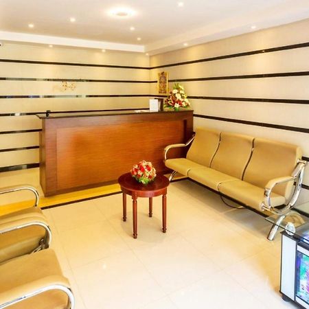 Genx Kr Inn Manyata Bangalore Buitenkant foto