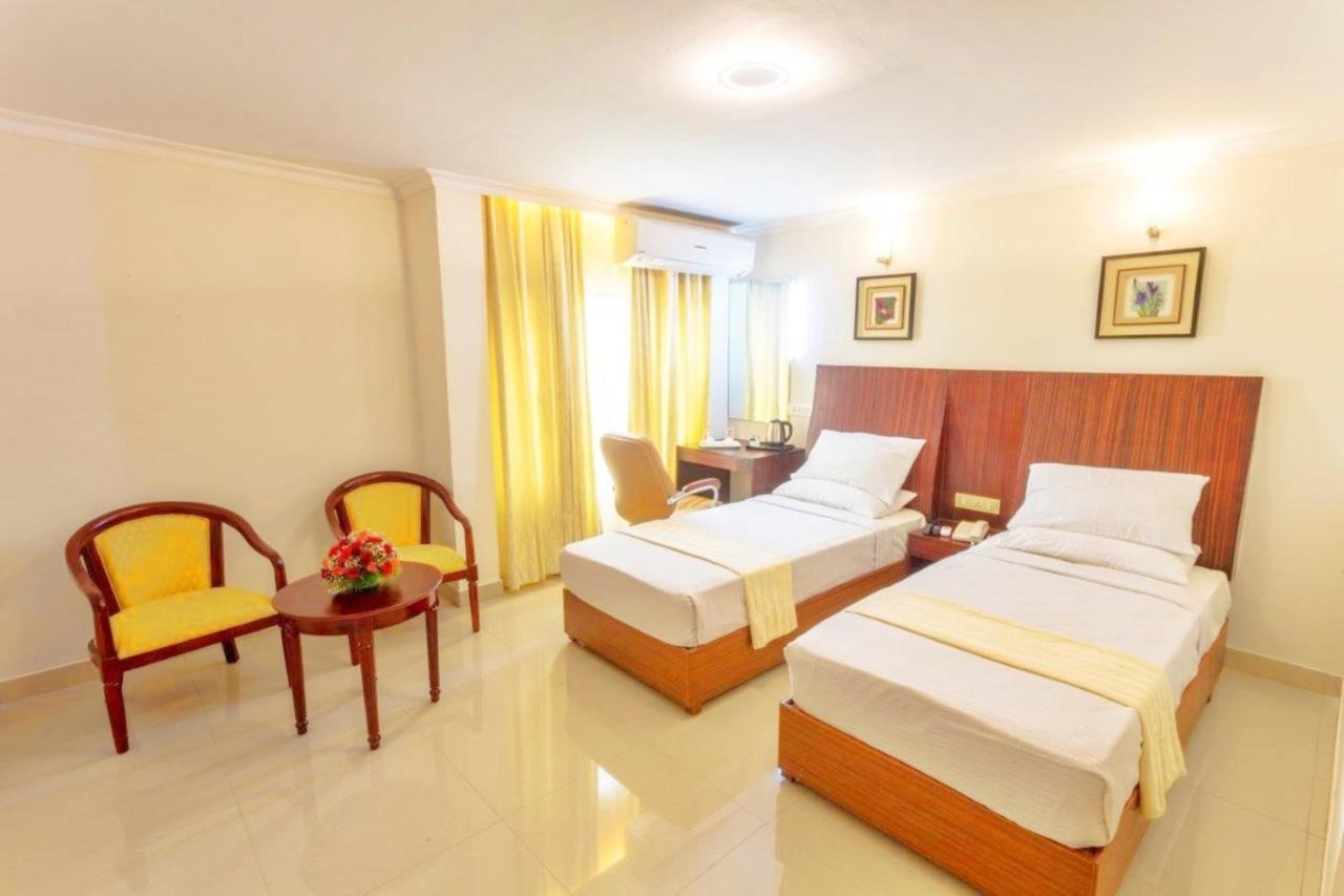 Genx Kr Inn Manyata Bangalore Buitenkant foto