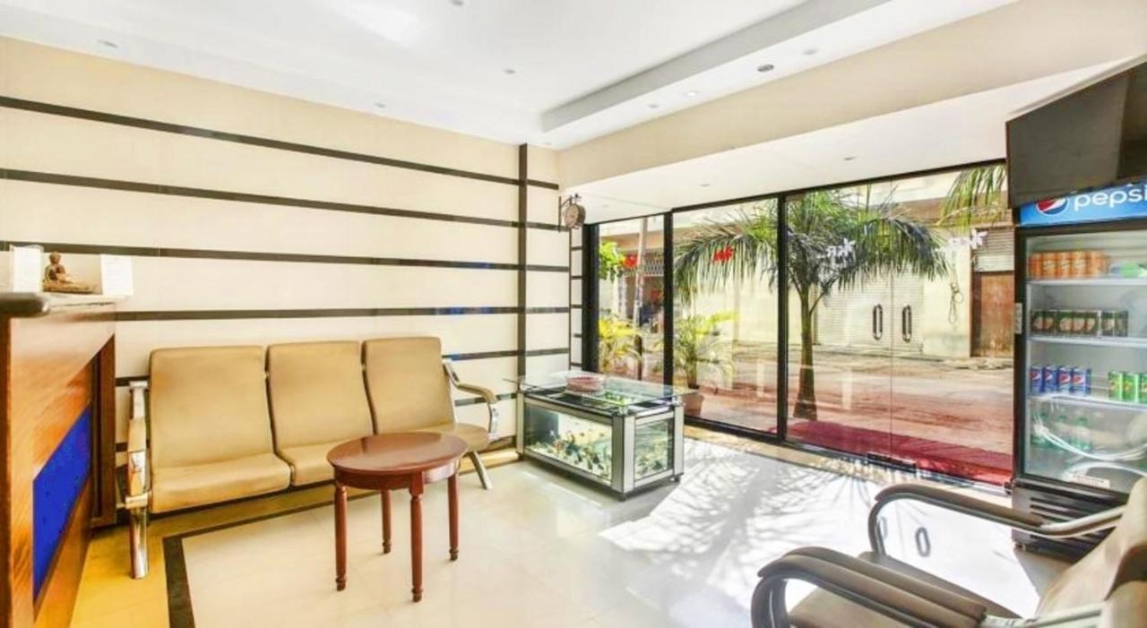 Genx Kr Inn Manyata Bangalore Buitenkant foto