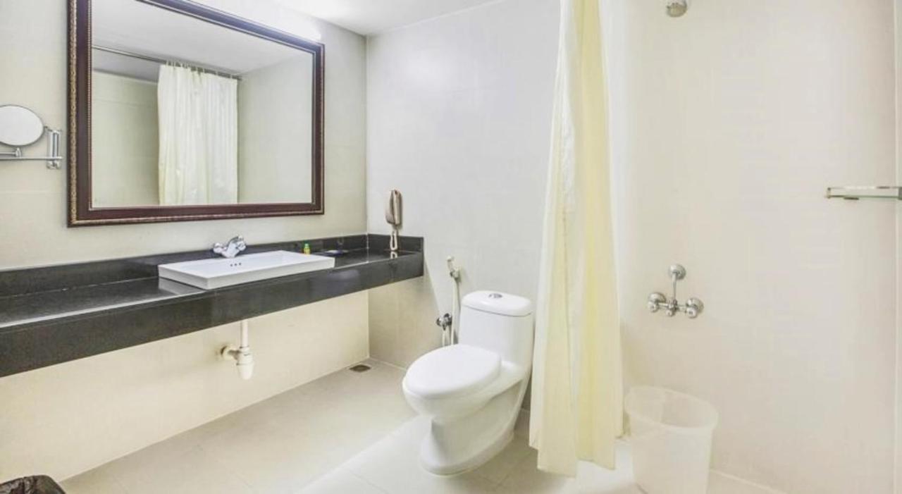 Genx Kr Inn Manyata Bangalore Buitenkant foto